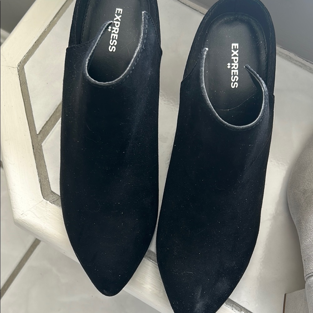 Express Women's Black Slip-On Shoes